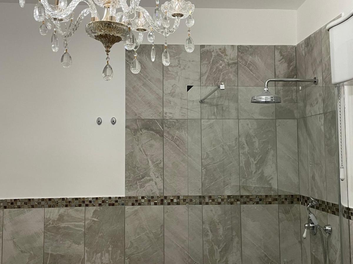 Luxury Villa Arianna Tarano Kültér fotó