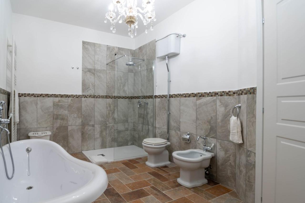 Luxury Villa Arianna Tarano Kültér fotó